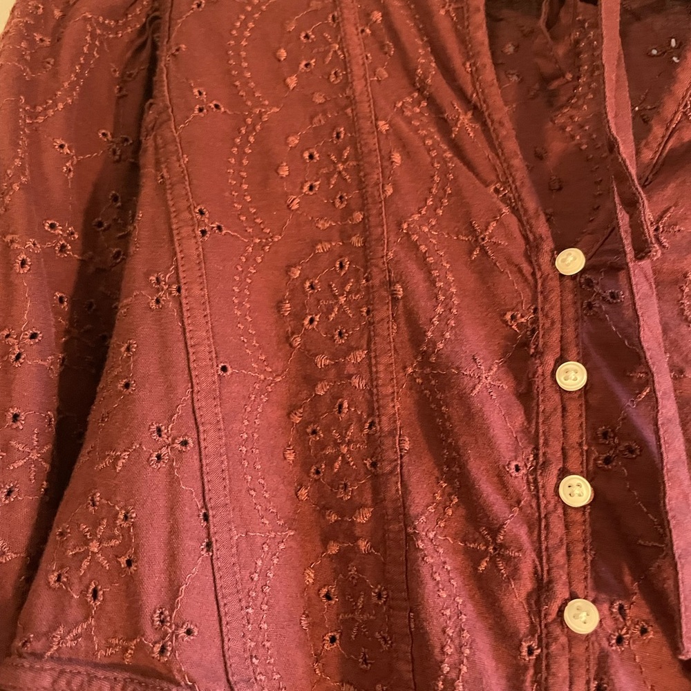 Old Navy Burgundy Eyelet Peasant Blouse - Picture 2 of 10